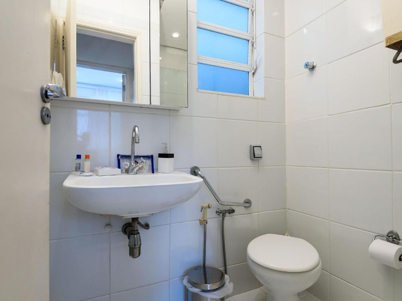 Pineapples RDL1112 - Sossegado quarto e sala perto da praia de Copacabana Rio de Janeiro Exterior foto